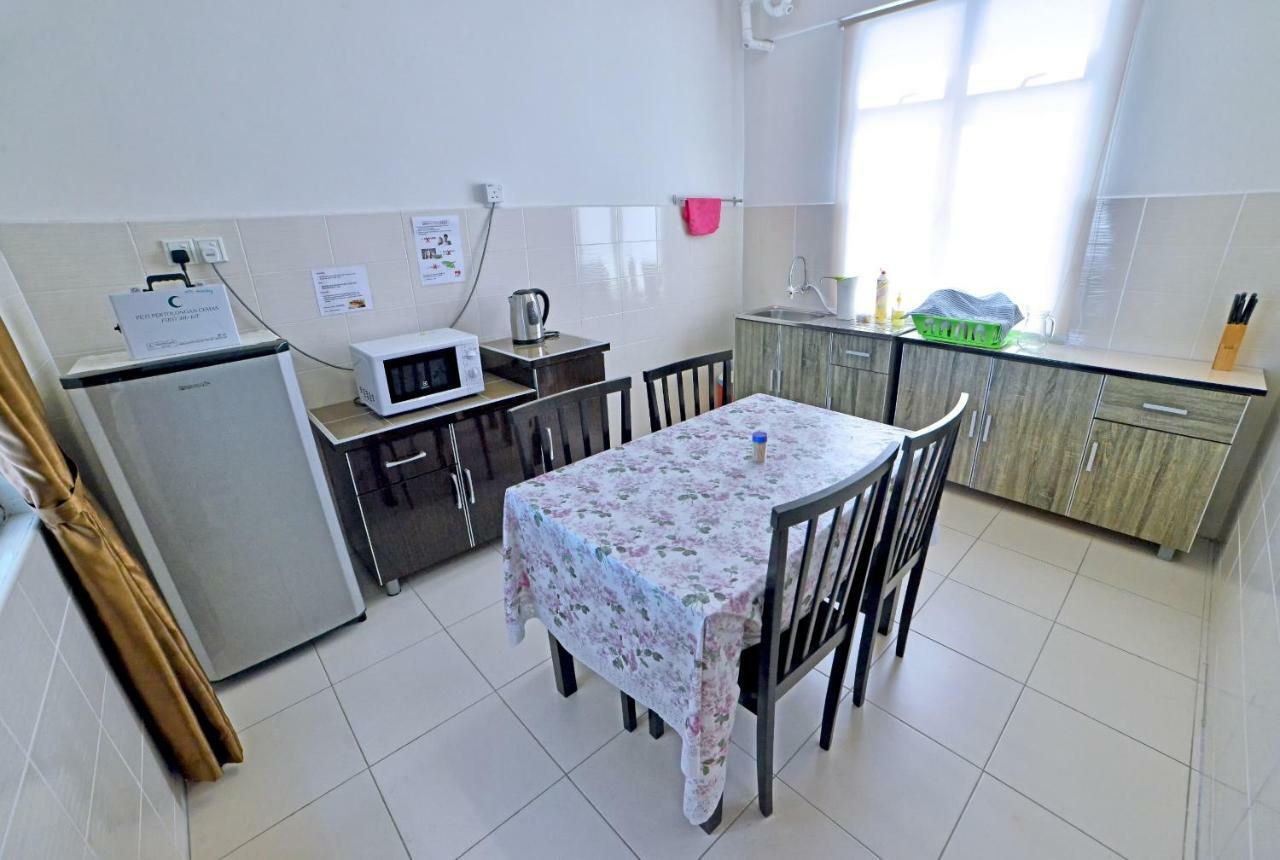 Hits Homestay Bayan Lepas Eksteriør bilde